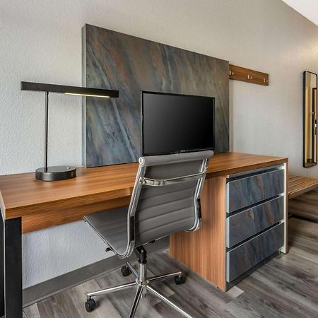 Quality Inn & Suites Manhattan Luaran gambar