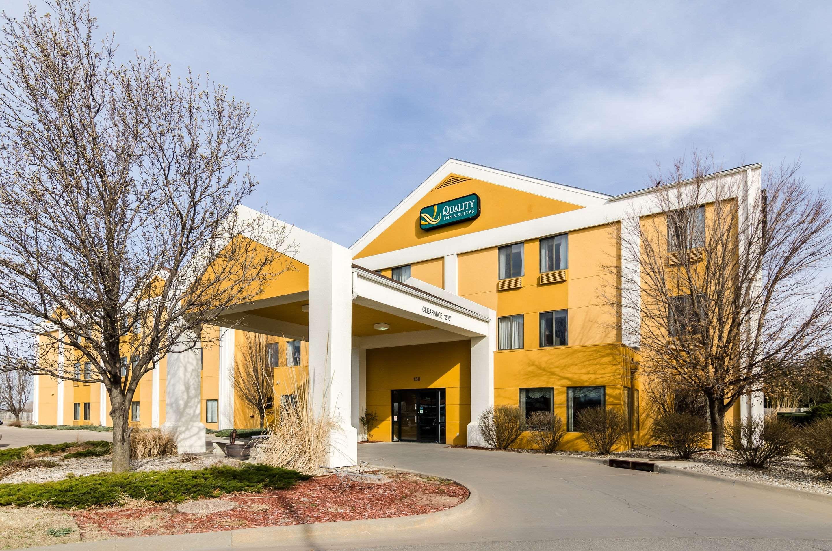 Quality Inn & Suites Manhattan Luaran gambar