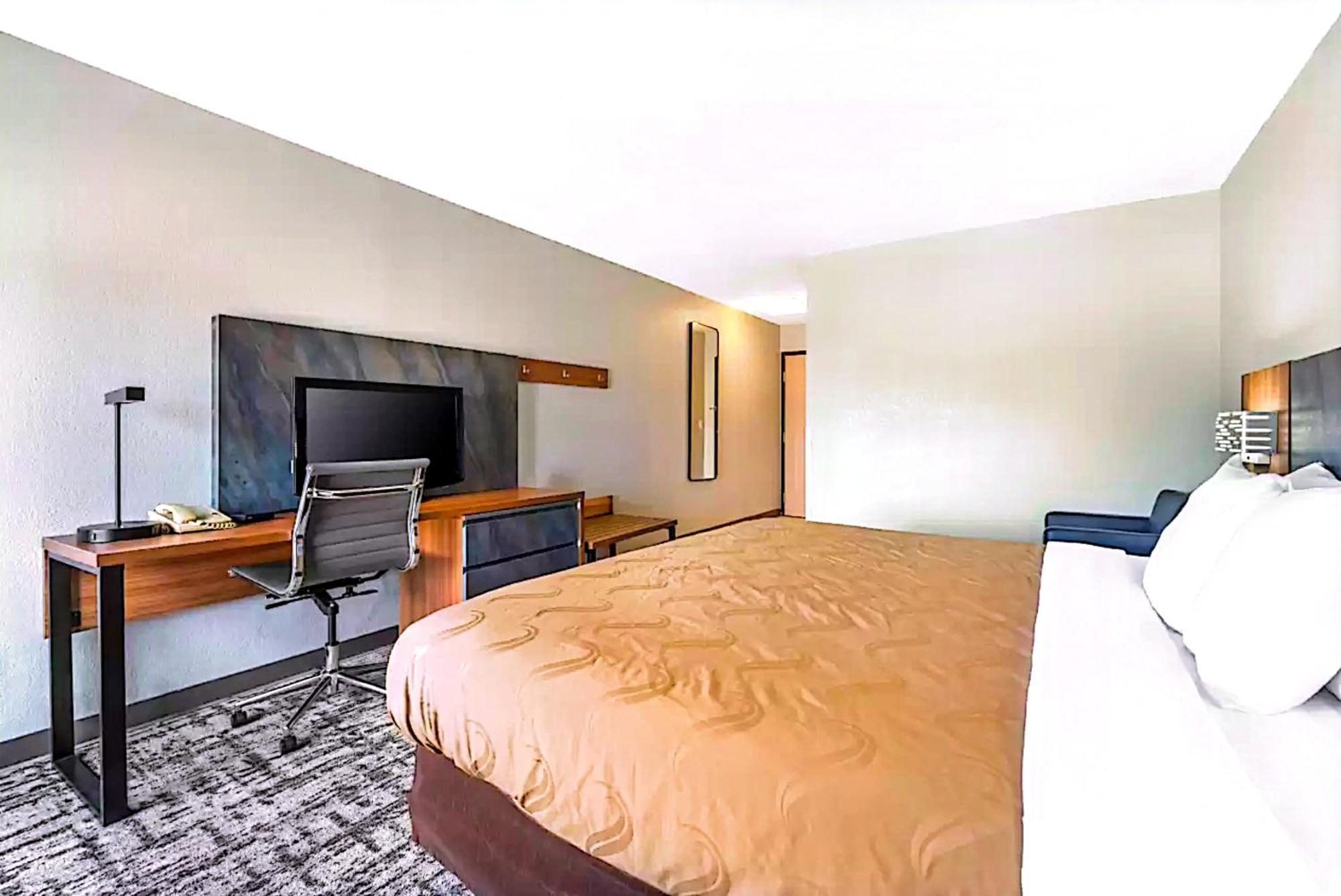 Quality Inn & Suites Manhattan Luaran gambar
