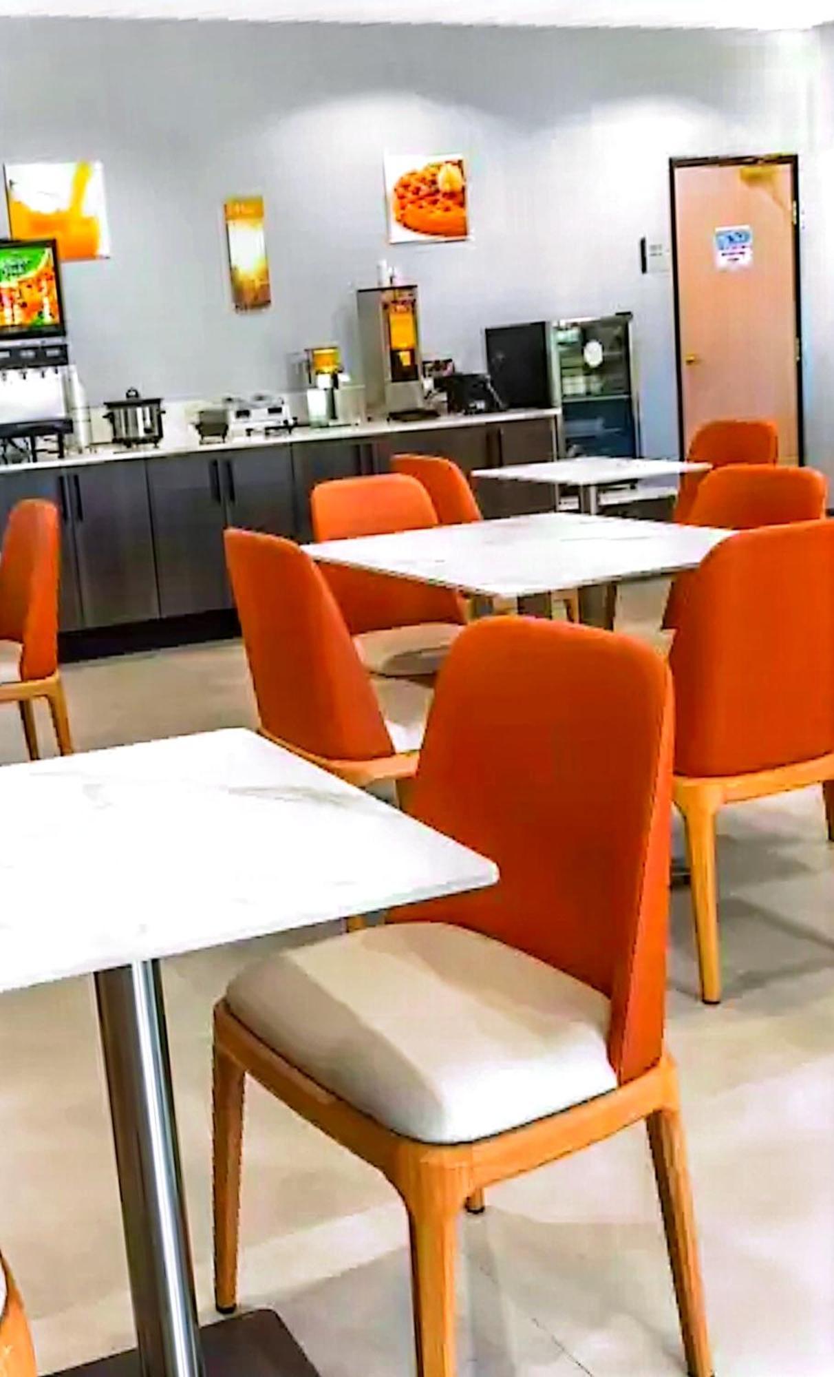Quality Inn & Suites Manhattan Luaran gambar