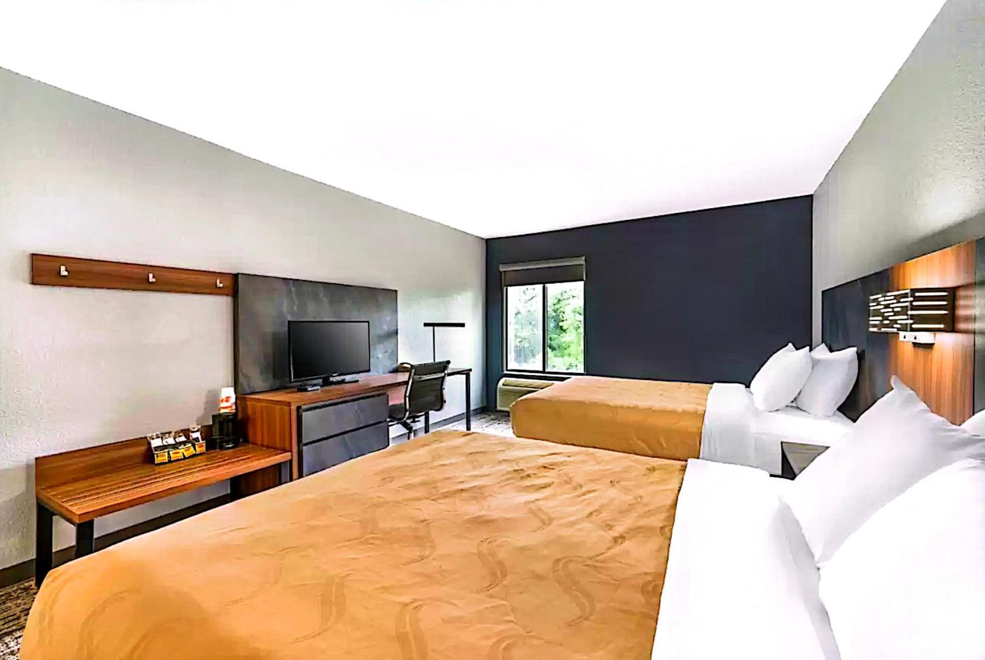 Quality Inn & Suites Manhattan Luaran gambar