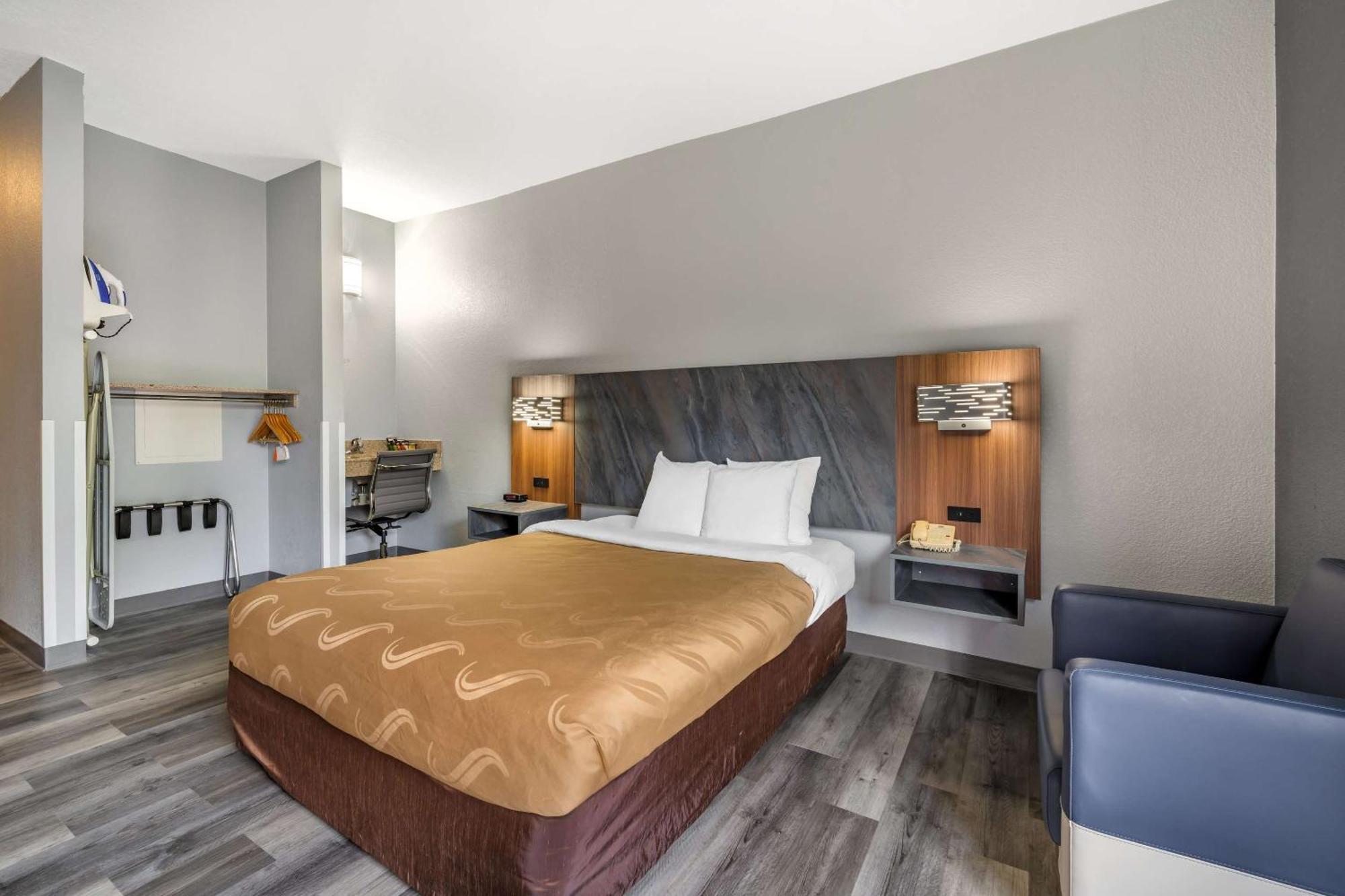 Quality Inn & Suites Manhattan Luaran gambar