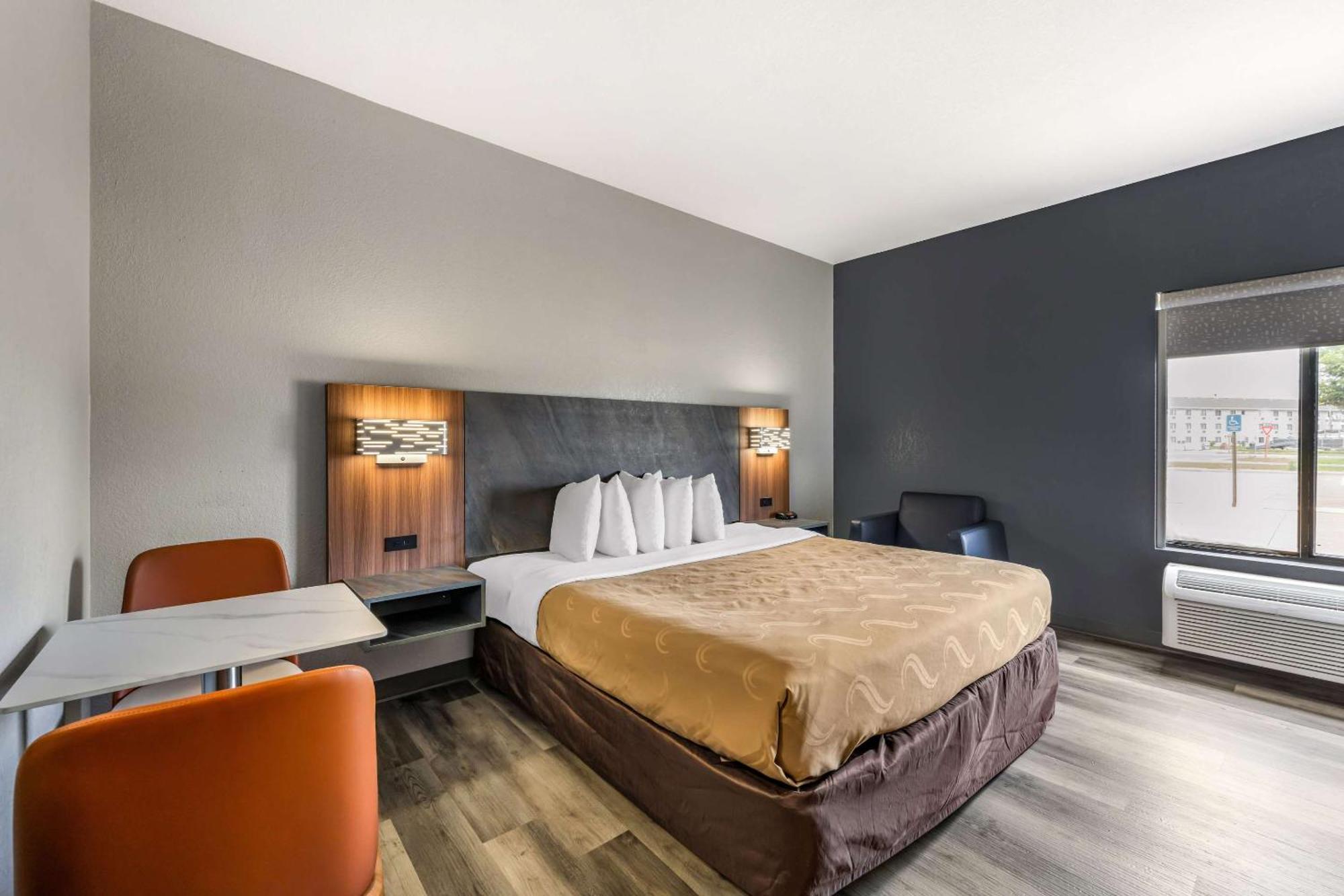Quality Inn & Suites Manhattan Luaran gambar