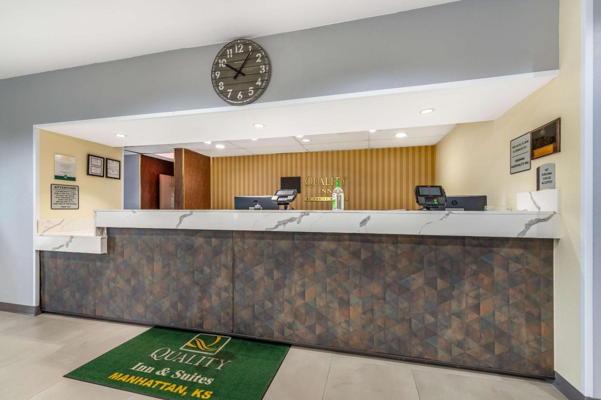 Quality Inn & Suites Manhattan Luaran gambar