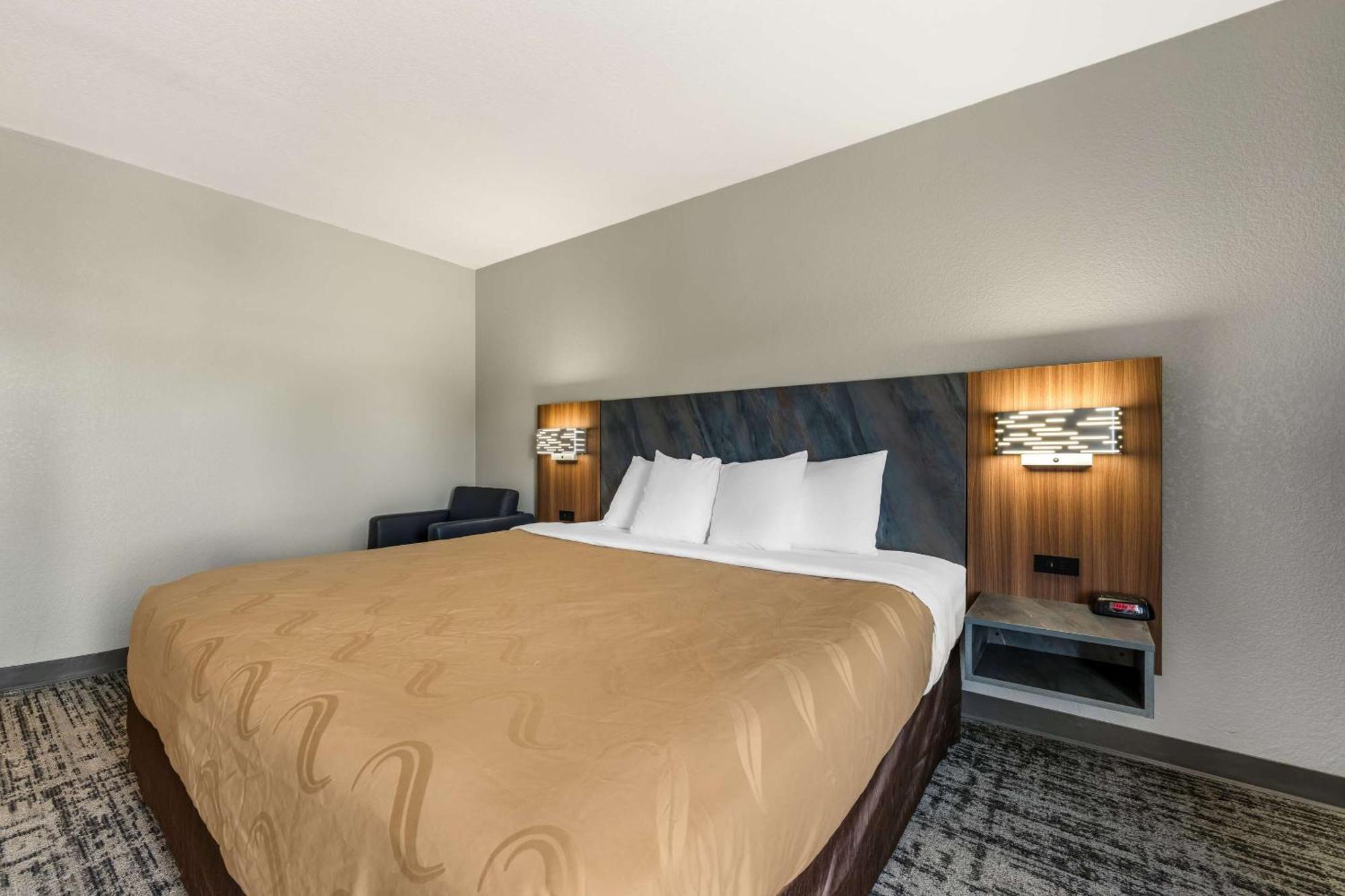 Quality Inn & Suites Manhattan Luaran gambar